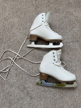 Jackson evo Skates - size 1R